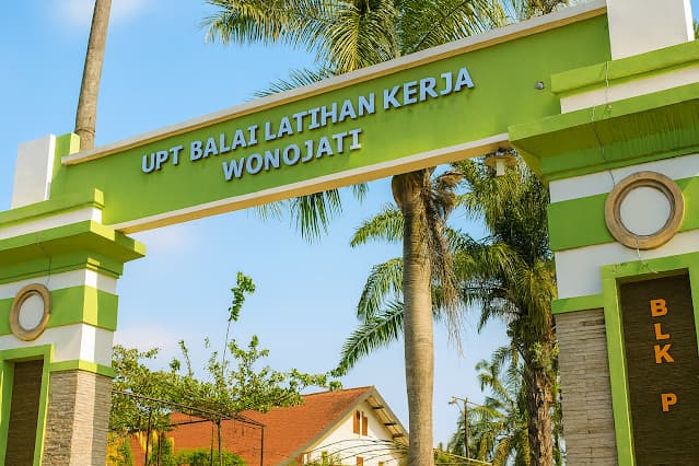 Gedung Workshop UPT BLK Wonojati